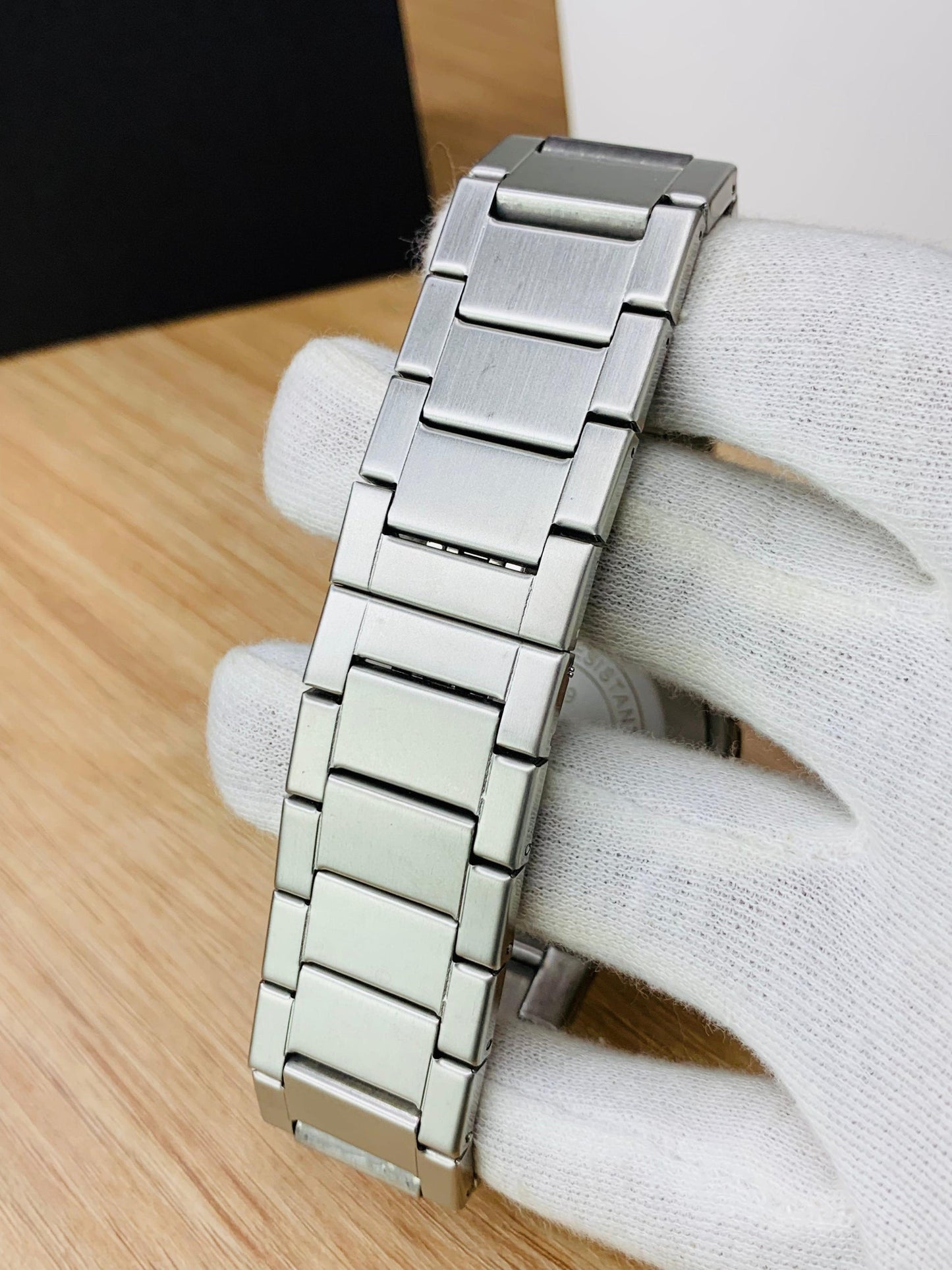 BRANDED HB PREMIUM WATCH FOR MEN - SILVER MATTE CHAIN