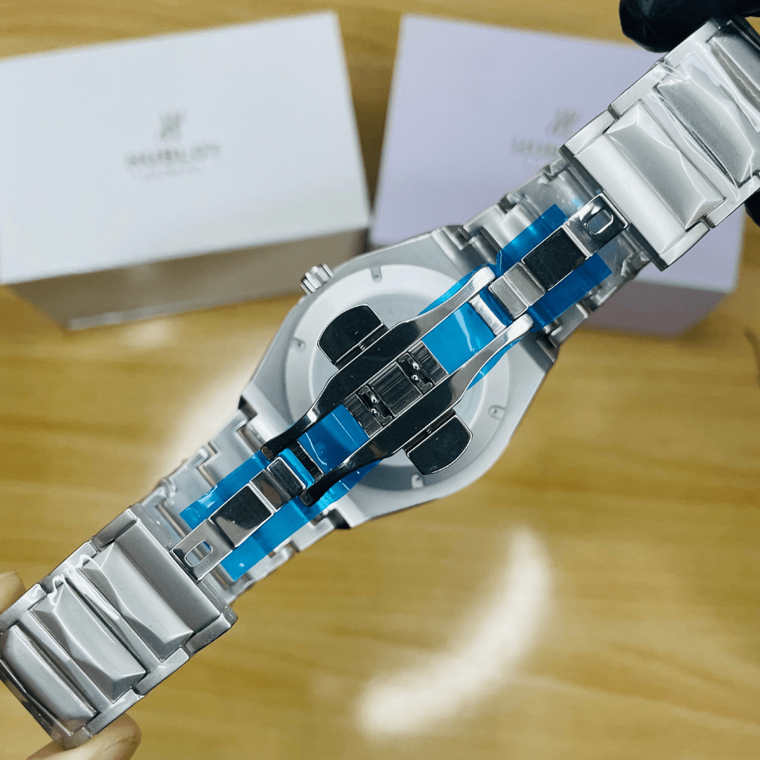 HB Premium Watch - Luxury Diamond Cut Chain - Green Dial